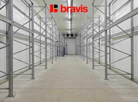 Pronájem komerčního objektu, sklad, 1 016 m²