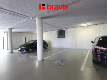 pronajem-bytu-2-kk-brno-lisen-balkon-zarizene-garazove-stani-v-cene-ul-houbalova-img-1820-229249 | Pronájem bytu, 2+kk, 61 m²