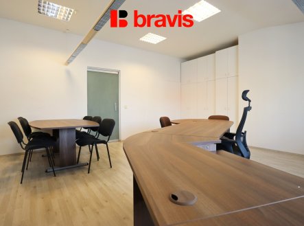 Pronájem kanceláře, 72 m²