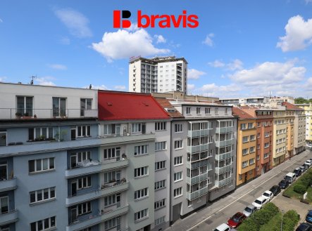 Pronájem kanceláře, 72 m²