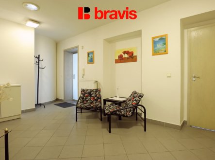 Pronájem kanceláře, 72 m²