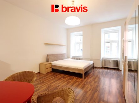 Pronájem bytu, 1+kk, 42 m²