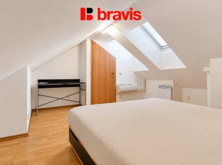 Pronájem bytu, 3+kk, 63 m²