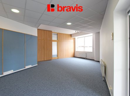 Pronájem kanceláře, 84 m²
