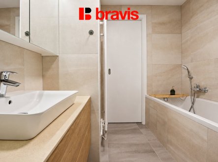 Pronájem bytu, 2+kk, 63 m²