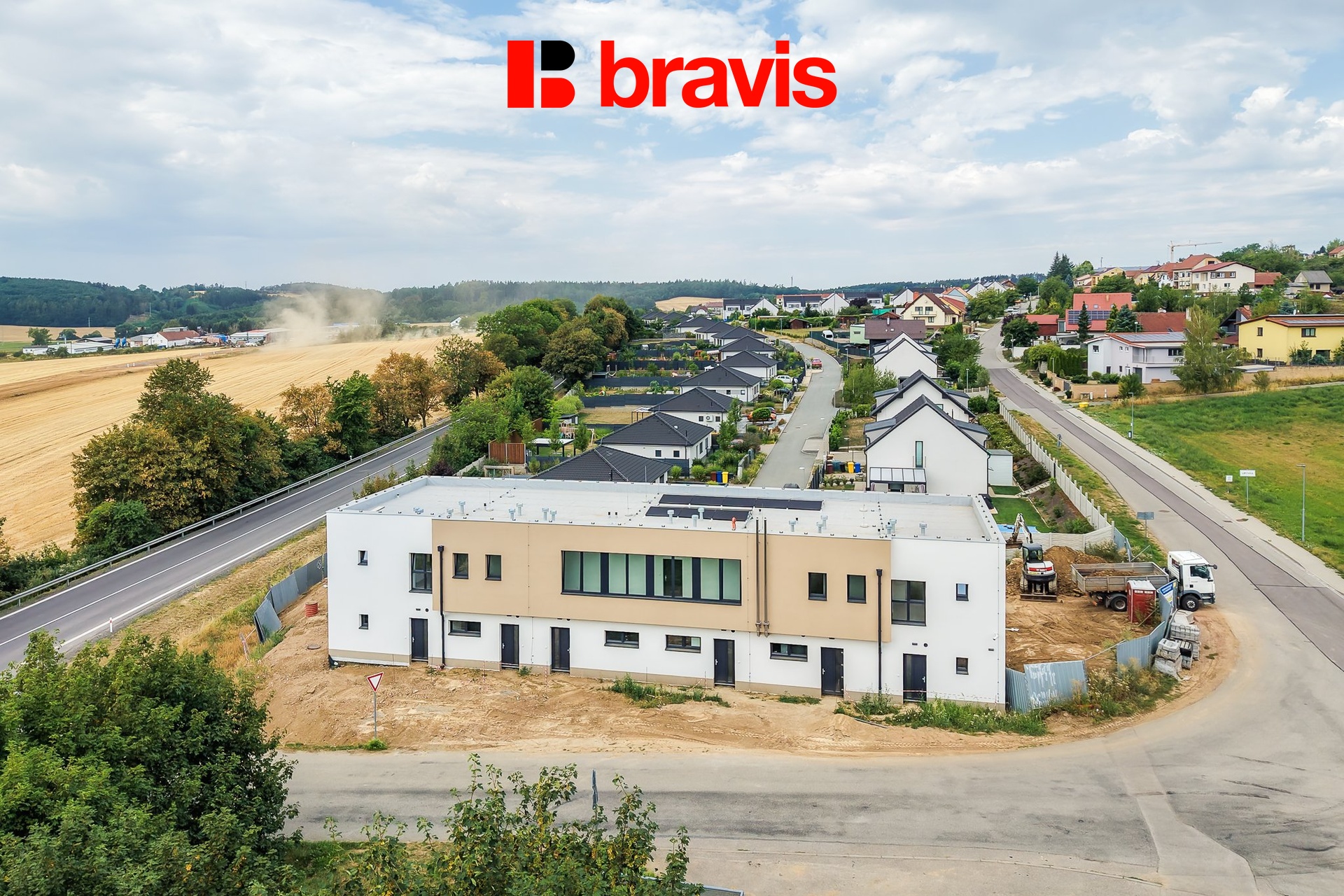 07_DJI_20260810122833_0222_D_FoceniBytu.cz