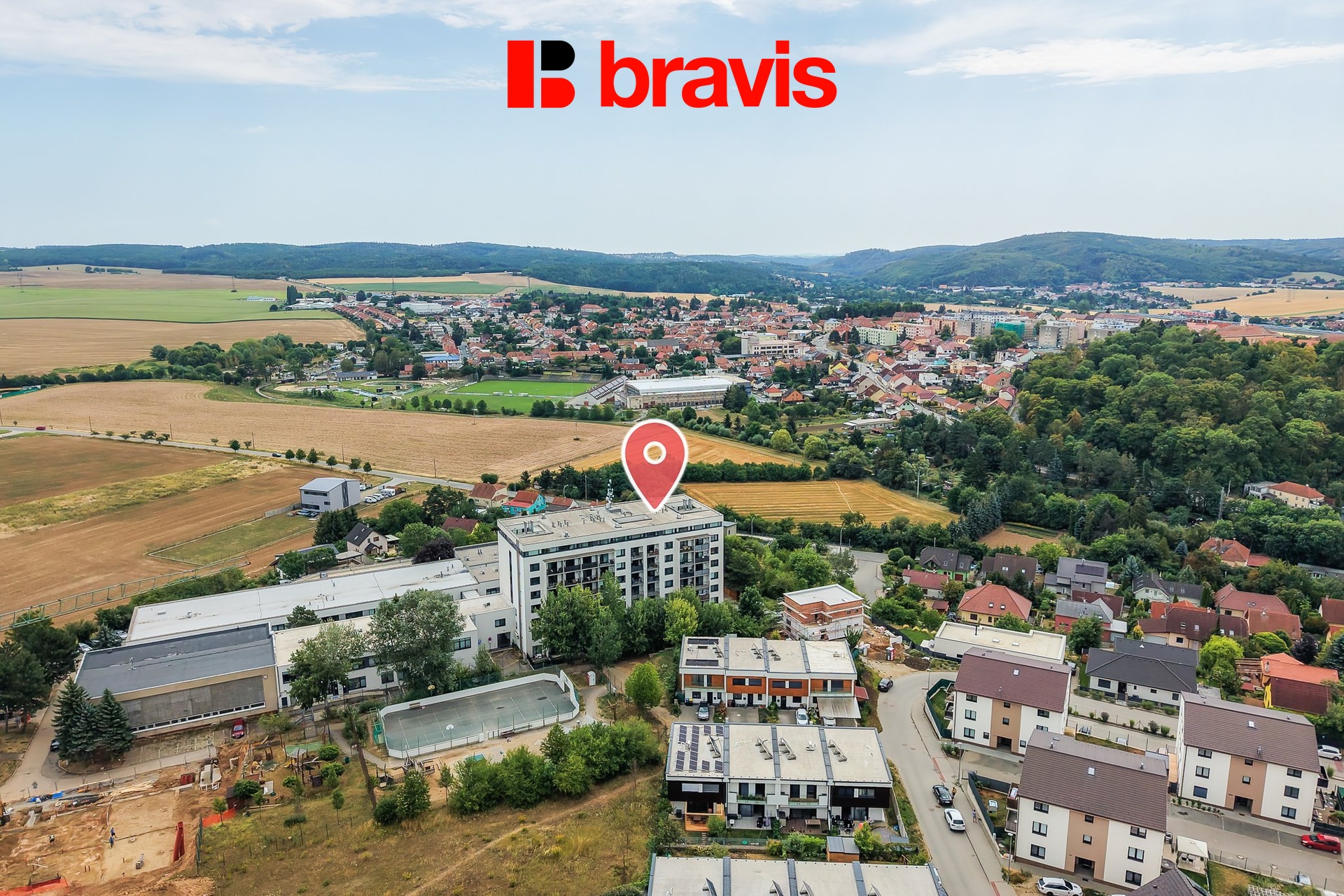 20_DJI_20260806122106_0125_D_ozn_FoceniBytu.cz