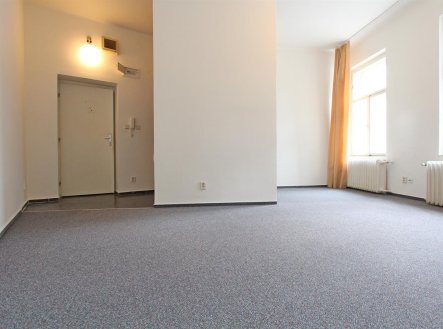 Pronájem bytu, 1+kk, 28 m²