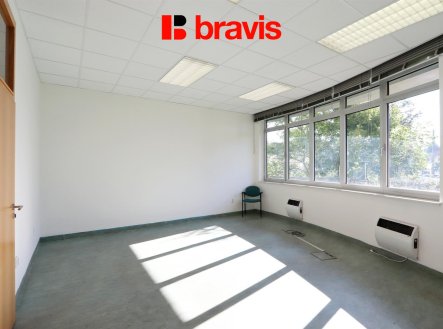 Pronájem obchodní prostory, 277 m²