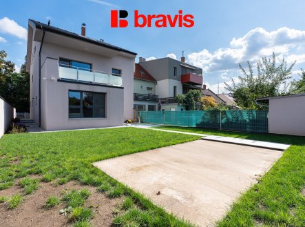 Pronájem domu/vily, 230 m²