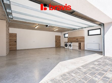 Pronájem kanceláře, 230 m²