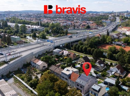 Pronájem kanceláře, 230 m²