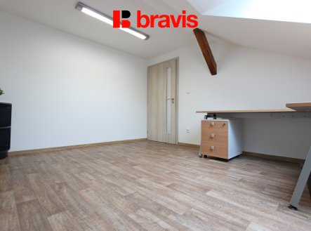Pronájem kanceláře, 30 m²