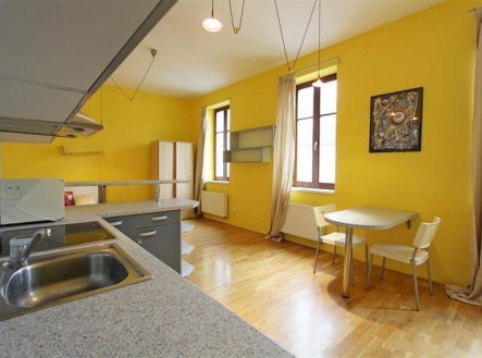 Pronájem bytu, 1+kk, 35 m²