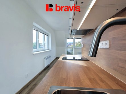 Pronájem bytu, 1+kk, 37 m²