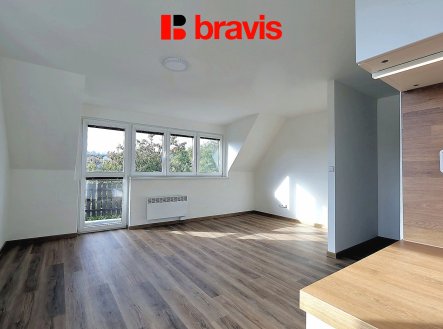 Pronájem bytu, 1+kk, 37 m²