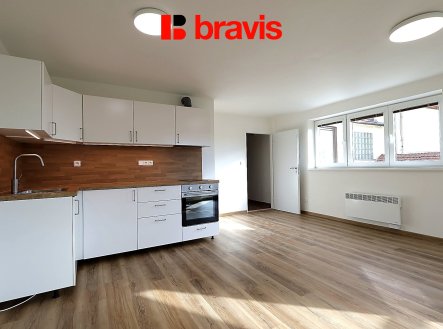 Pronájem bytu, 1+kk, 39 m²