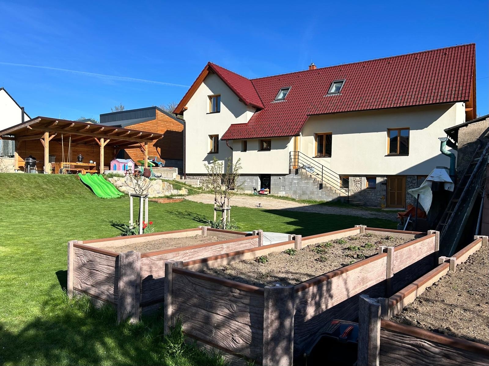 1. pohled na dům