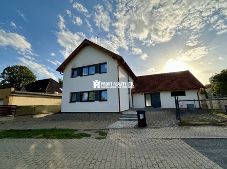 Pronájem bytu, 1+kk, 35 m²