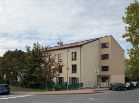 Pronájem bytu, 2+kk, 43 m²