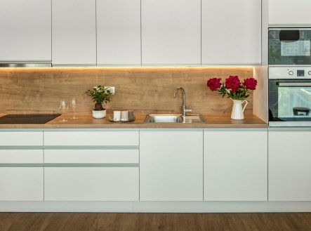 Pronájem bytu, 3+kk, 95 m²