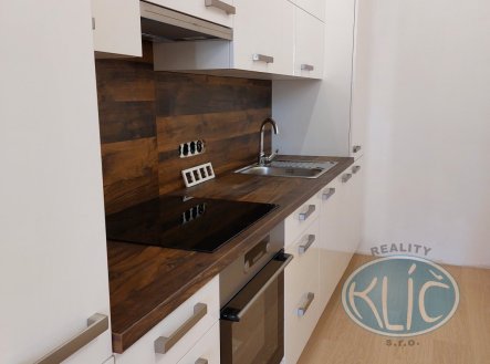 Pronájem bytu, 2+kk, 55 m²