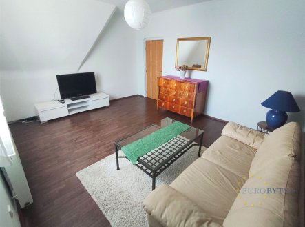. | Pronájem bytu, 2+1, 70 m²