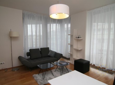 Pronájem bytu, 2+kk, 70 m²
