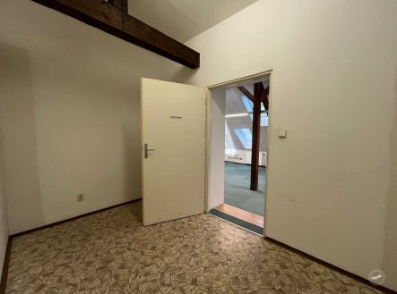 Pronájem kanceláře, 110 m²