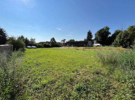 Prodej pozemku pro bydlení, 2 200 m²