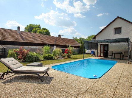 . | Prodej - dům/vila, 122 m²
