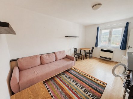 Pronájem bytu, 2+kk, 37 m²