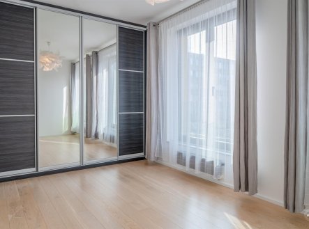 Pronájem bytu, 3+kk, 82 m²