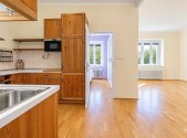 Pronájem bytu, 4+kk, 98 m²
