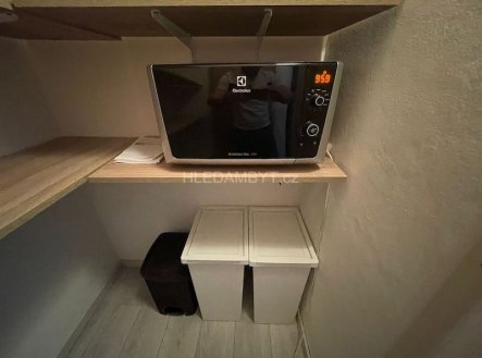 Pronájem bytu, 2+kk, 43 m²