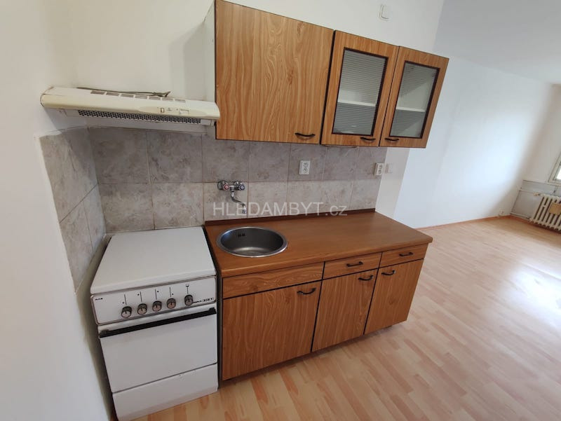 Pronájem bytu Praha 4 Krč 2+kk s lodžií Novodvorská