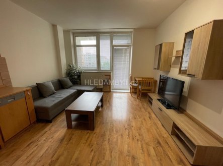 Pronájem bytu, 1+kk, 32 m²