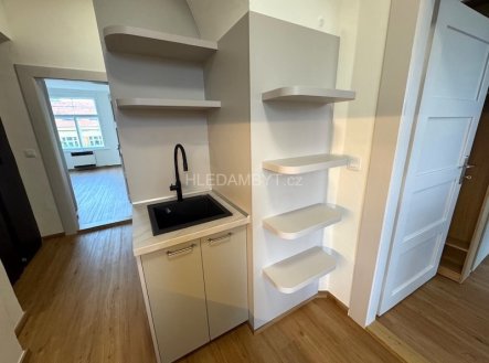 Pronájem bytu, 3+1, 75 m²