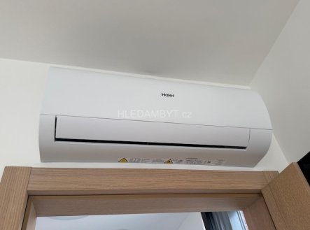 Pronájem bytu, 1+kk, 35 m²