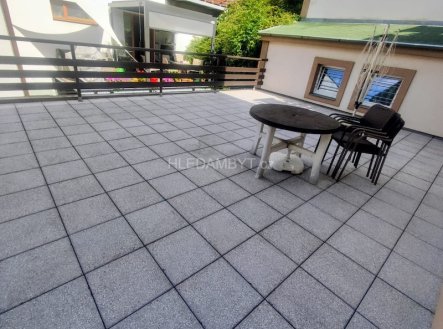 Pronájem bytu, 1+1, 82 m²
