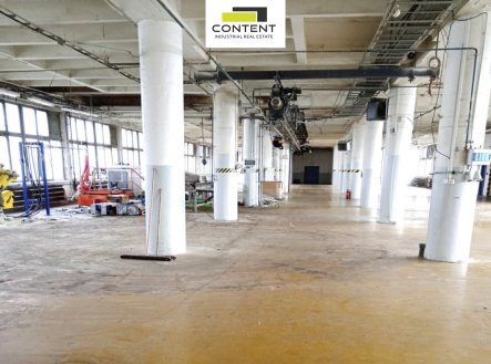 Pronájem skladu, 973 m² obrázek