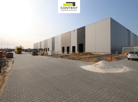 Pronájem skladu, 2 000 m²