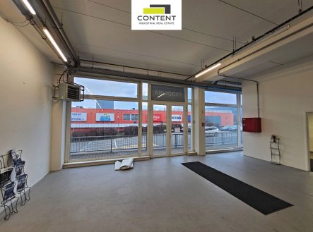 Pronájem obchodní prostory, 334 m²