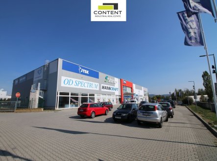 Pronájem obchodní prostory, 334 m²