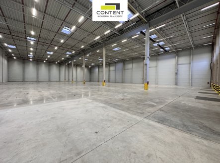 Pronájem skladu, 4 382 m²