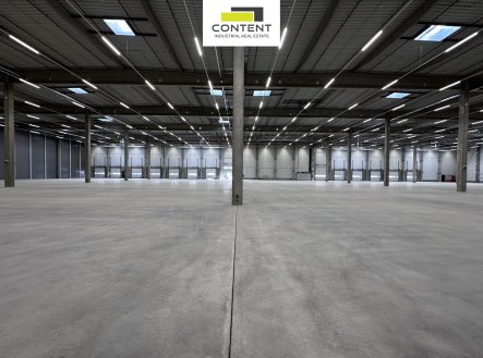 Pronájem skladu, 7 823 m² obrázek