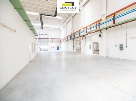 Pronájem skladu, 3 400 m²