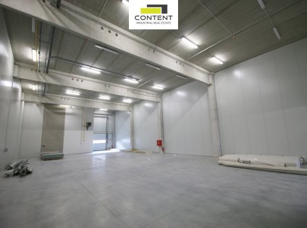 Pronájem skladu, 2 460 m²