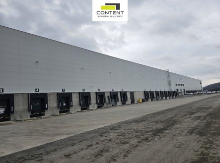 Pronájem skladu, 2 500 m²