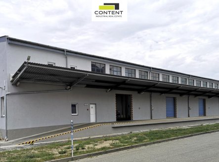 Pronájem skladu, 793 m²